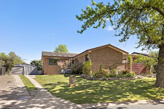 7 Achernar Close, Giralang, ACT 2617