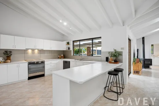 7 Adenmore Way, Kingsley, WA 6026