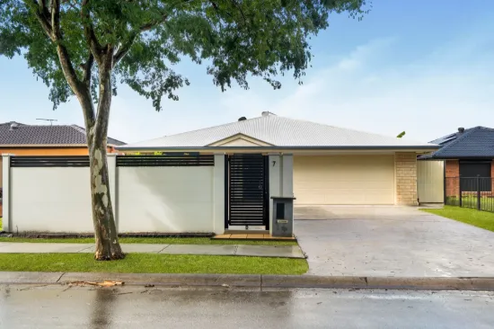 7 Allenby Drive, Meadowbrook, Qld 4131