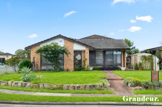 7 Apache Road, Bossley Park, NSW 2176