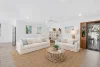 7 Aruma Avenue, Burleigh Waters QLD 4220-Image