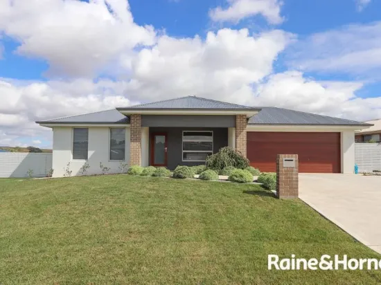 7 Barney Street, Windradyne, NSW 2795
