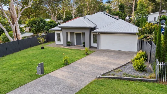 7 Barramundi St, Macleay Island, Qld 4184