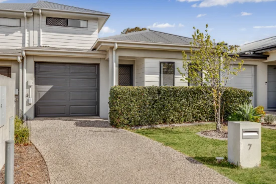 7 Barron Lane, Glenvale, Qld 4350