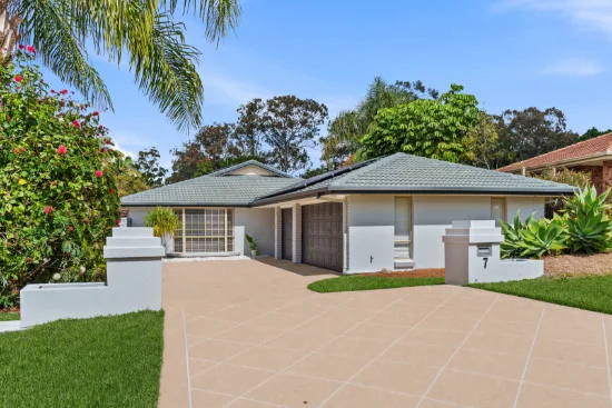 7 Beauty Point Drive, Robina, Qld 4226