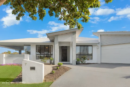 7 Bellamy Close, Redland Bay, Qld 4165 - For Sale