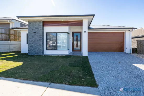 7  Bemina Crescent, Spring Mountain, Qld 4300