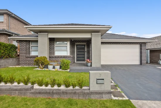 7 Berrima Street, Tullimbar, NSW 2527