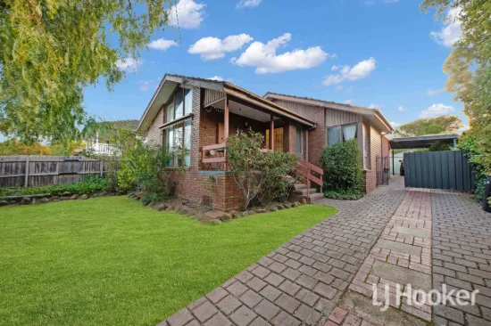 7 Blamey Drive, Melton South, Vic 3338