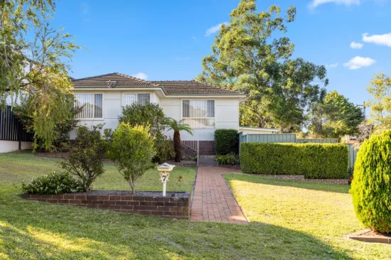 7 Bottlebrush Ave, Lugarno, NSW 2210
