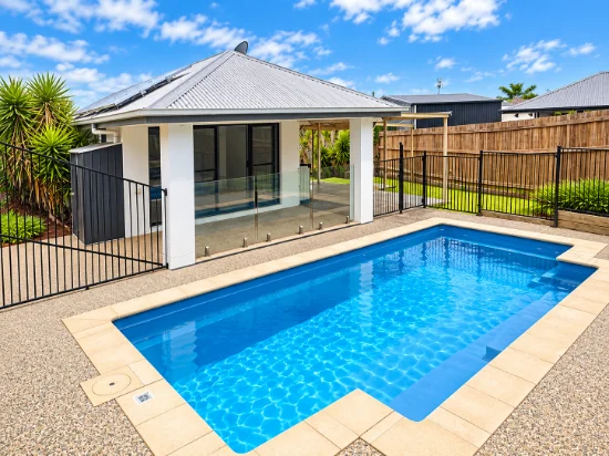 7 Brearley Ct, Rural View, Qld 4740