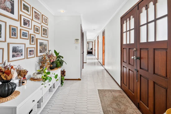 7 Brighton Parade, Southport, Qld 4215-Image