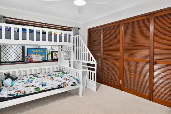 7 Brighton Parade, Southport, Qld 4215-Image