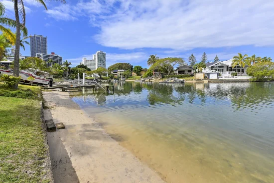 7 Brighton Parade, Southport, Qld 4215-Image