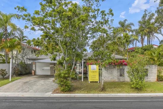 7 Brighton Parade, Southport, Qld 4215-Image