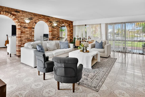 7 Brighton Parade, Southport, Qld 4215-Image