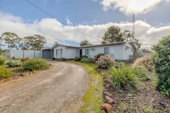 7 Britt Street, Ouyen, Vic 3490