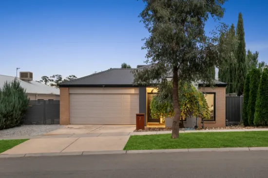 7 Brooklands Drive, Jackass Flat, Vic 3556