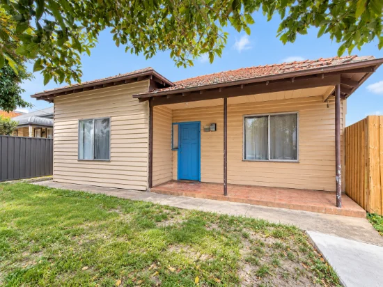 7 Bruce Street, Preston VIC 3072 - For Rent