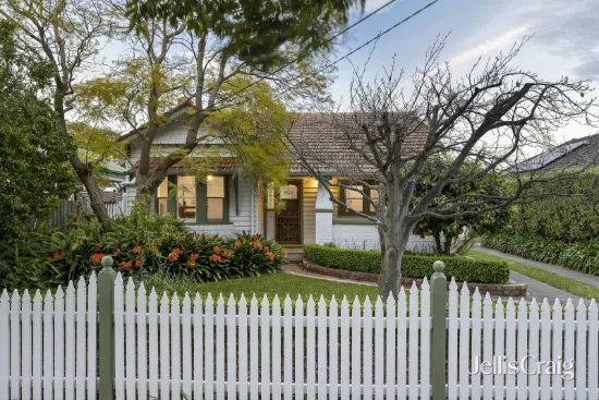 7 Calembeena Avenue, Hughesdale, Vic 3166 - For Sale