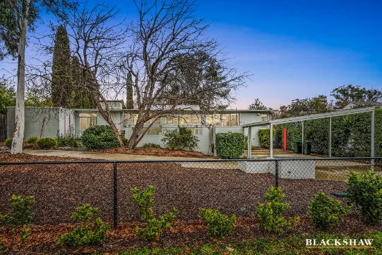 7 Canterbury Crescent, Deakin, ACT 2600