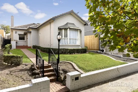 7 Carnarvon Road, Essendon, Vic 3040