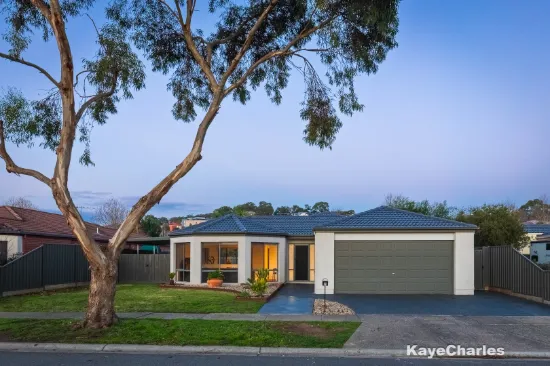 7 Castle Court, Beaconsfield, Vic 3807