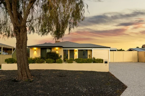 7 Cawdor Lane, Orelia, WA 6167 - For Sale
