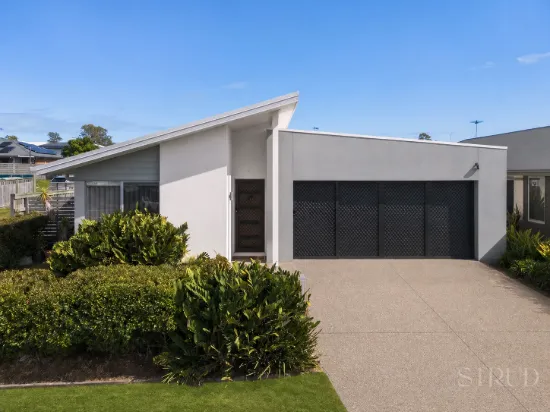 7 Chambers Ridge Boulevard, Park Ridge, Qld 4125