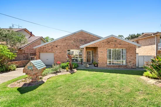 7 Cook Avenue, Surf Beach, NSW 2536