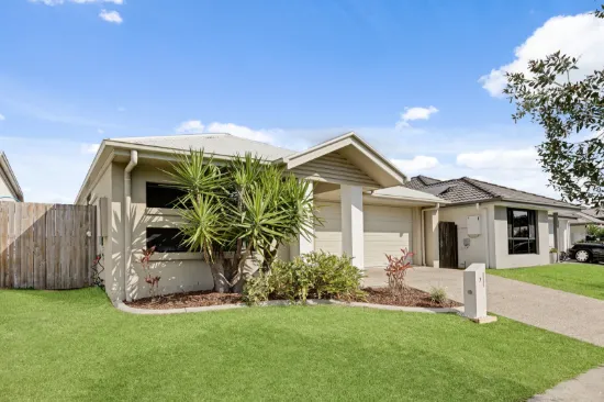 7 Coonowrin Crescent, Mountain Creek, Qld 4557