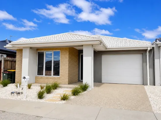 7 Coquille Way, Armstrong Creek, Vic 3217
