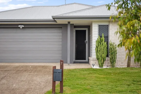7 Crawford Street, Strathpine, Qld 4500