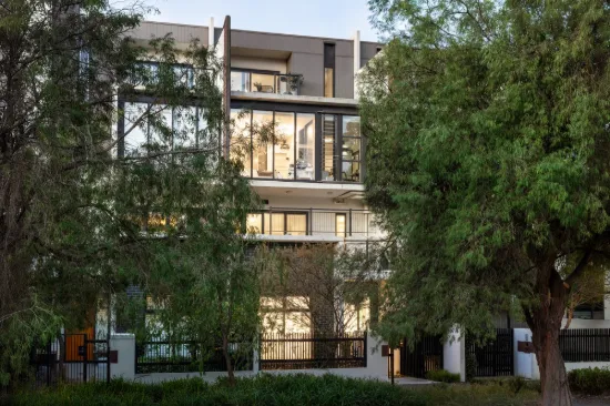 7 Danks Street, Albert Park, Vic 3206
