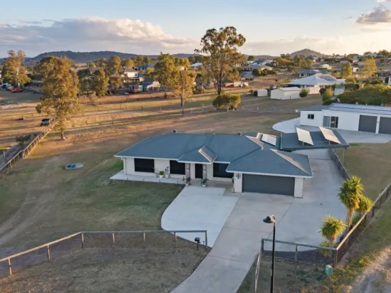7 Davis Court, Hatton Vale, Qld 4341