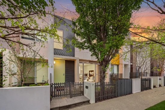 7 Dobikin Street, Crace, ACT 2911