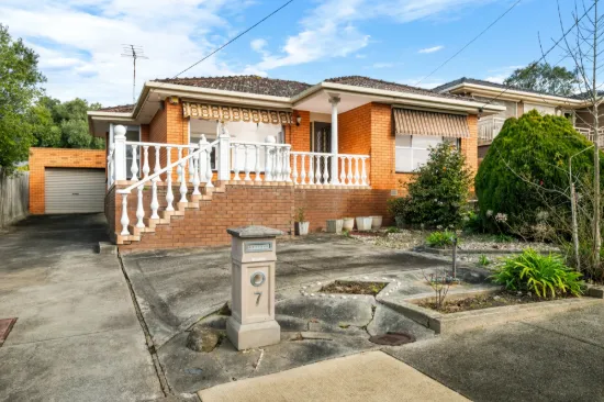 7 Downie Crescent, Hamlyn Heights, Vic 3215