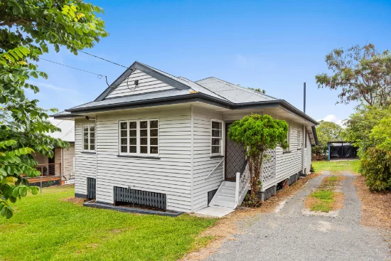 7 Dundee Street, Holland Park, Qld 4121