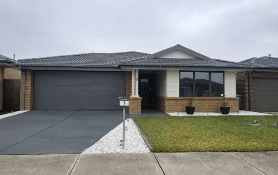 7 Elena Way, Officer, Vic 3809