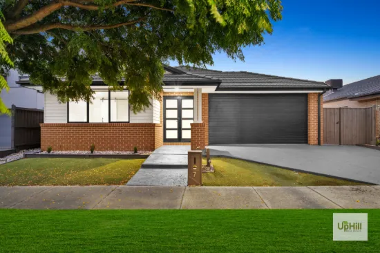7 Elland Road, Clyde North, Vic 3978