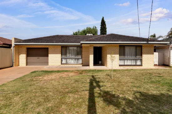 7 Euneva Drive, Mildura VIC 3500 - For Rent