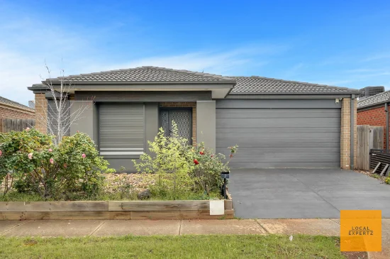 7 Exon Street, Melton South, Vic 3338 - For Rent