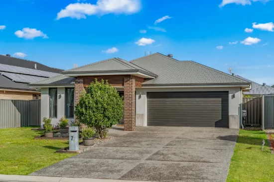 7 Fairway Street, Rutherford, NSW 2320