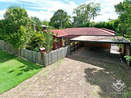 7 Flag Street, Jamboree Heights, Qld 4074