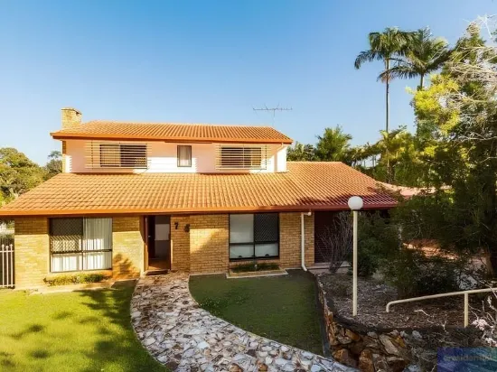 7 Galahad Street, Carindale, Qld 4152