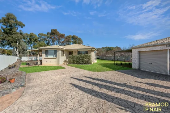 7 Gye Place, Dunlop, ACT 2615