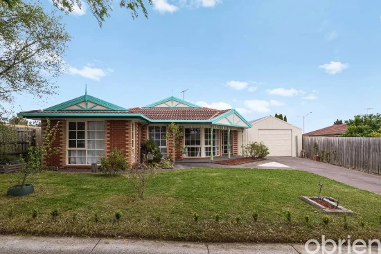 7 Hedgeley Drive, Berwick, Vic 3806 - For Rent