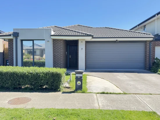 7 Helder Close, Cranbourne West, Vic 3977