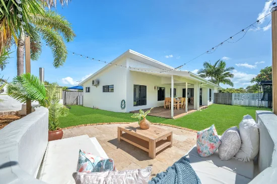 7 Henning Court, Bushland Beach QLD 4818-Image