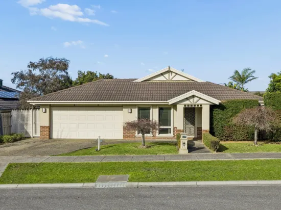 7 Hollington Way, Berwick, Vic 3806